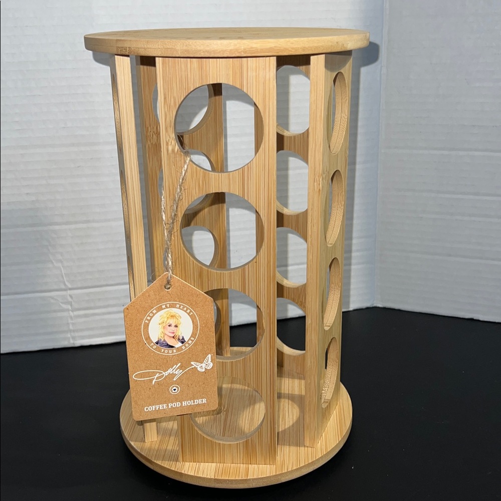 ☕ Dolly Parton “Cup of Ambition” Bamboo Coffee Pod Holder – Rotating Design